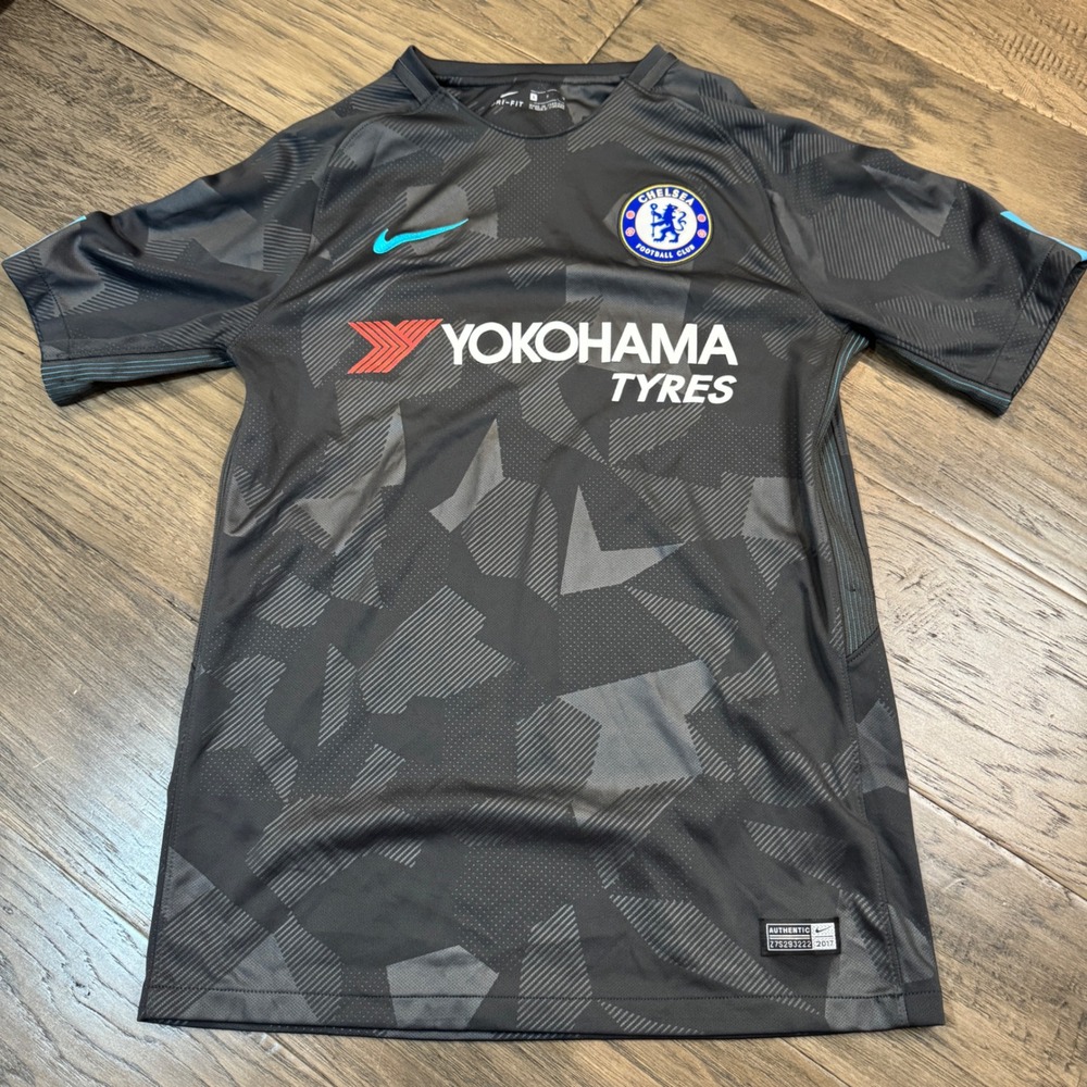 Nike Chelsea FC Soccer Jersey 2017 Yokohama Tyres Dri Fit Gray‎ Small 905511-061
